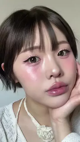 ばなな【一重メイク】のTikTok投稿