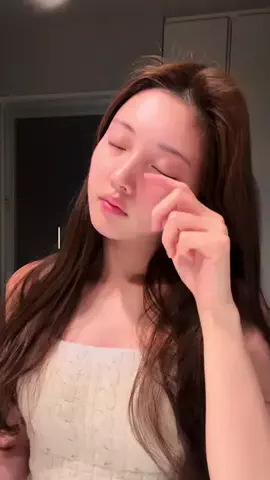 れい奈のTikTok投稿