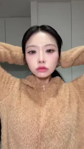 月姫(るね)のTikTok投稿