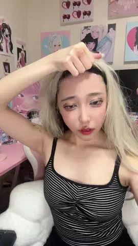 夕暮ねるのTikTok投稿