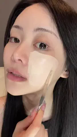 レイのTikTok投稿