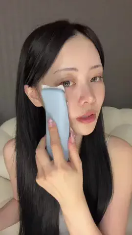 レイのTikTok投稿