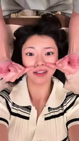 ざきやまあんなのTikTok PR投稿：小顔になりに行きました！！ #PR @tampo.biyouseitai #小顔整体#…
