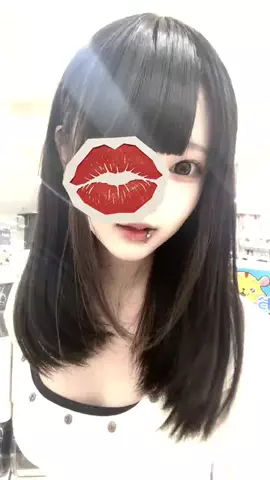 愛理花のTikTok PR投稿：これからの季節に無双できる可愛いショートパンツ‼️@k…