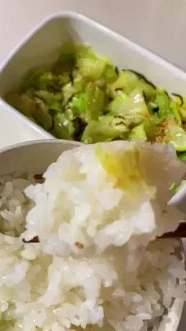 凸のごはんのTikTok投稿