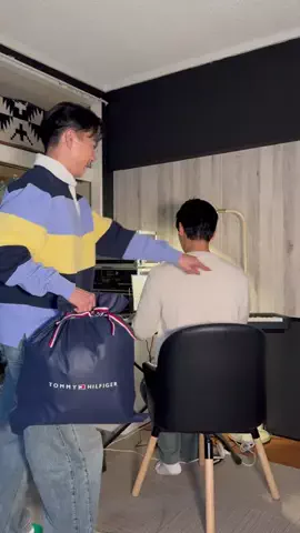 Shun OnitsukaのTikTok投稿