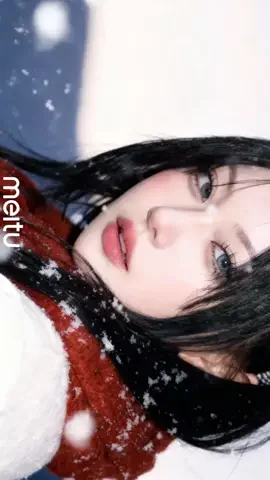 白紫のTikTok投稿
