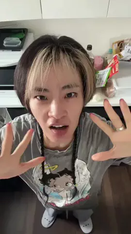 Midori💚うつ病ダンサーのTikTok投稿