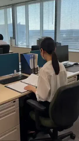 ユリのガーリークローゼットのTikTok投稿