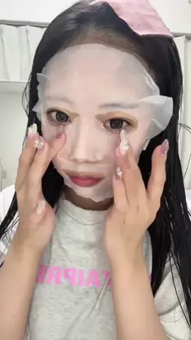 黒咲るかのTikTok投稿