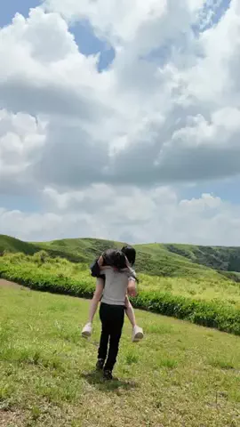 お嬢とトモヤのTikTok投稿