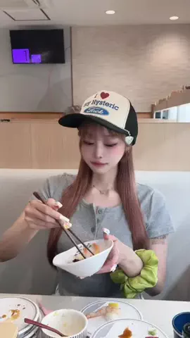 にこにこねこのTikTok投稿
