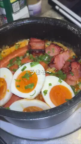 ゴミ彼氏と暮らす女子大生のTikTok投稿