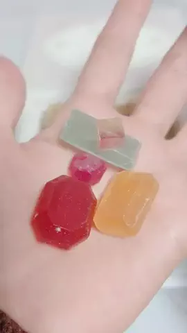ただのりおんのTikTok PR投稿：💎自分の誕生石を見つけてみて💎誕生石の琥珀糖が素敵…