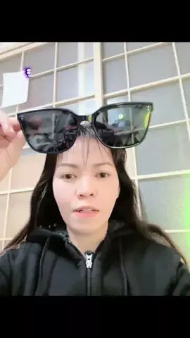 kzshing japan shopのTikTok PR投稿：シンプルで使いやすい🕶️✨ どんなコーデにも合わせや…