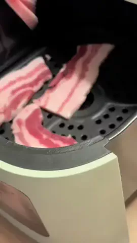 フッカルfamilyのTikTok投稿