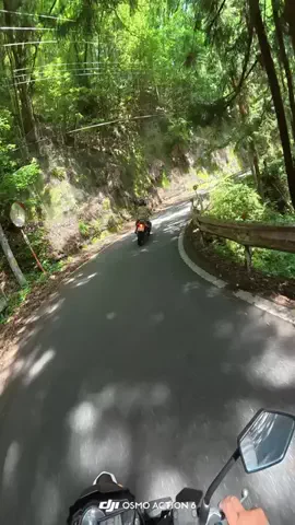 バイク女子ボウラーAIKAのTikTok投稿