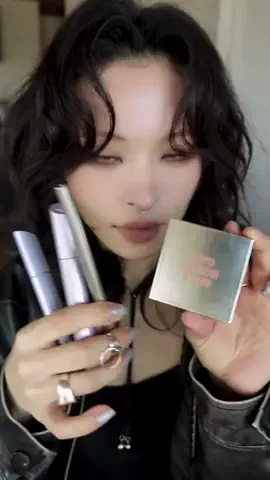 IKU makeupのTikTok投稿