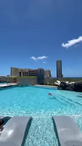 あみこのTikTok投稿