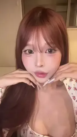 れいのTikTok投稿