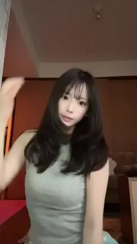シーナのTikTok投稿