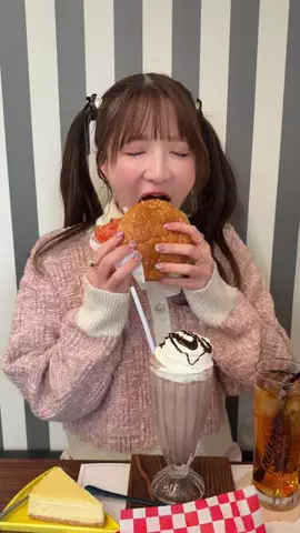 もえあずのTikTok投稿