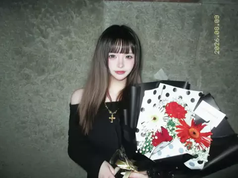 一生オン眉のTikTok投稿