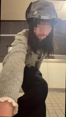 MiaのTikTok投稿