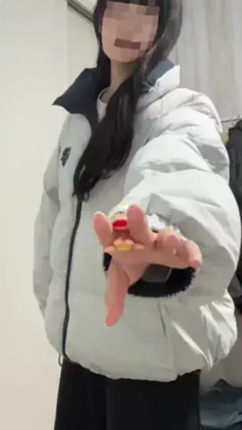 さかまねですのTikTok投稿