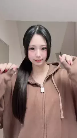 にこち（17）のTikTok投稿