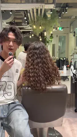 丸の内美髪博士｜松矢大知のTikTok投稿