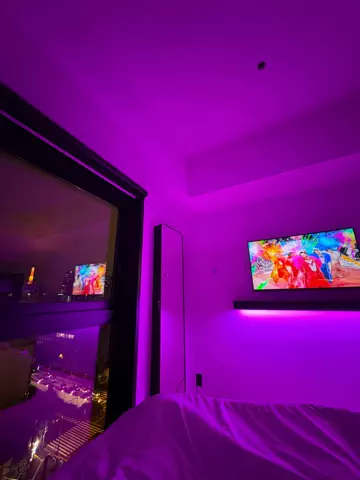 ホテルに泊まって旅をしてのTikTok投稿