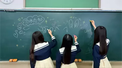 乃木恋部の日常のTikTok投稿