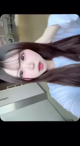 りなちーのTikTok投稿