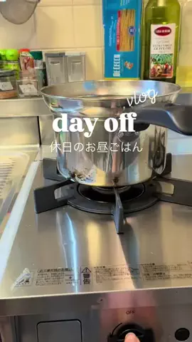 べる vlogのTikTok投稿