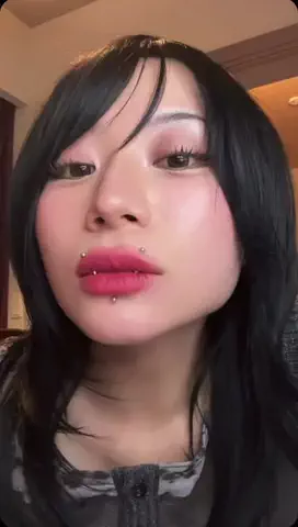 Luna KatoのTikTok投稿