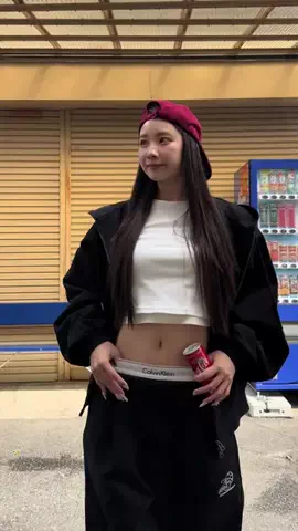 えみのTikTok投稿