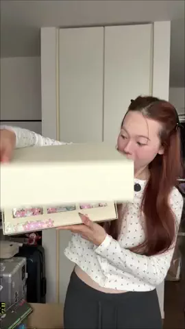 J U L I AのTikTok投稿