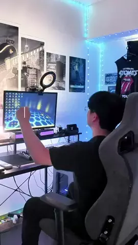 オタク男子高校生のTikTok投稿