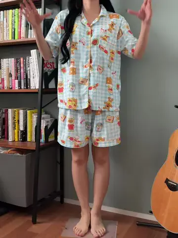 側湾症ネキのTikTok投稿