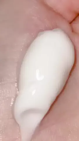 まゆ💄コスメガチレビューのTikTok投稿