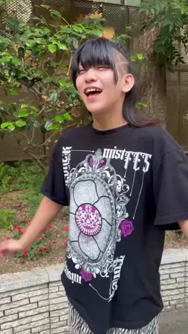 HUSH HUSHのTikTok投稿