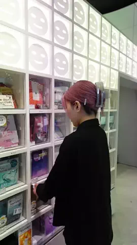 @cosme美容部員のTikTok投稿