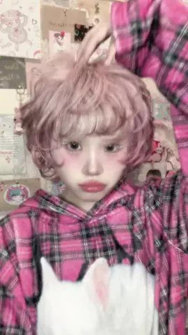 ののちさぶのTikTok投稿