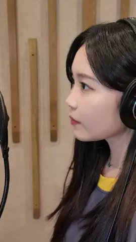 鷲尾伶菜のTikTok投稿