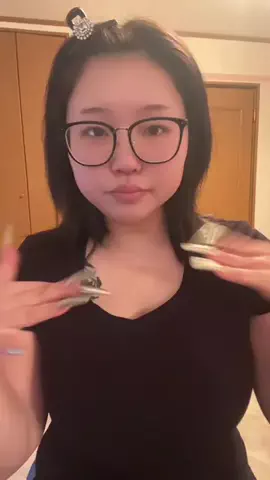 莉子のTikTok投稿