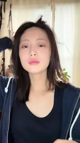 莉紗子のTikTok投稿