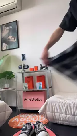 れいのTikTok投稿