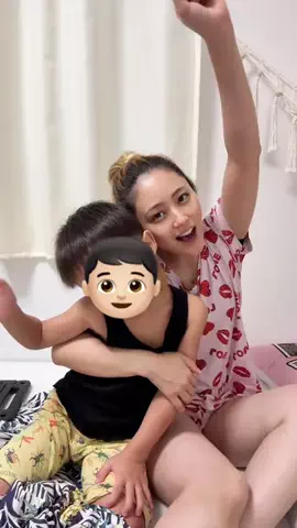 まりぼー🔨🔥┊︎元現場で働くオカンのTikTok投稿