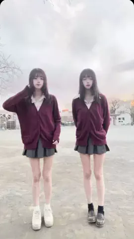 ゆうもものTikTok投稿